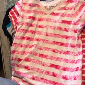 Seven little girl shortsleeved shirts